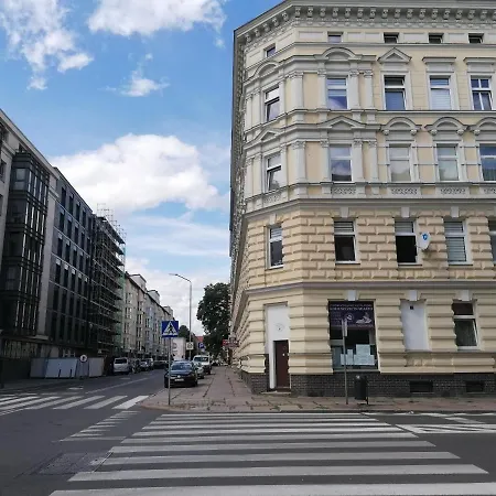 Tulip - 7 Ze Wspolna Lazienka I Kuchnia アパート *